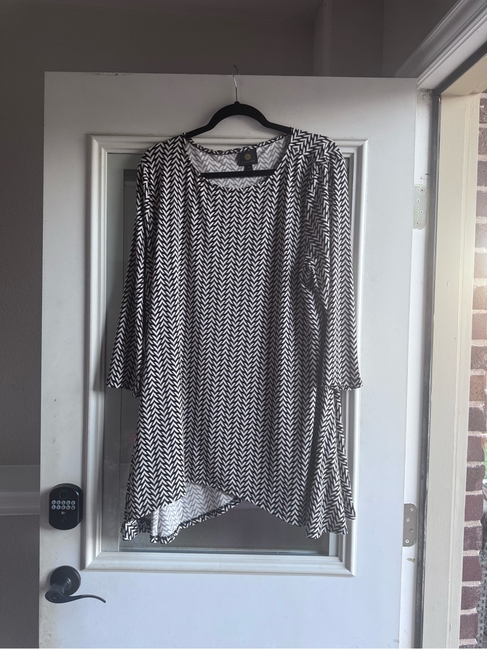 Macy's Black and White Chevron Tunic Top